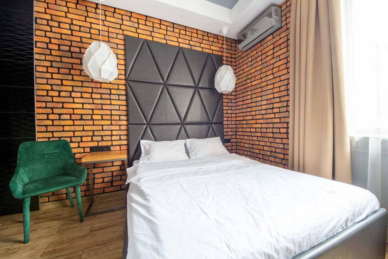 Apartments Near Parus Business Centre Kyiv Exterior photo