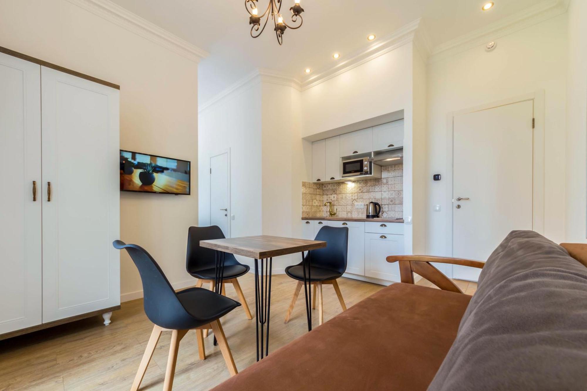 Apartments Near Parus Business Centre Kyiv Exterior photo