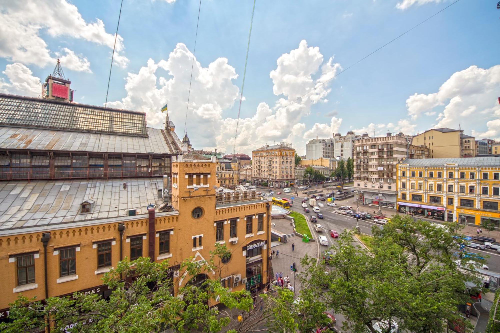 Apartments Near Parus Business Centre Kyiv Exterior photo